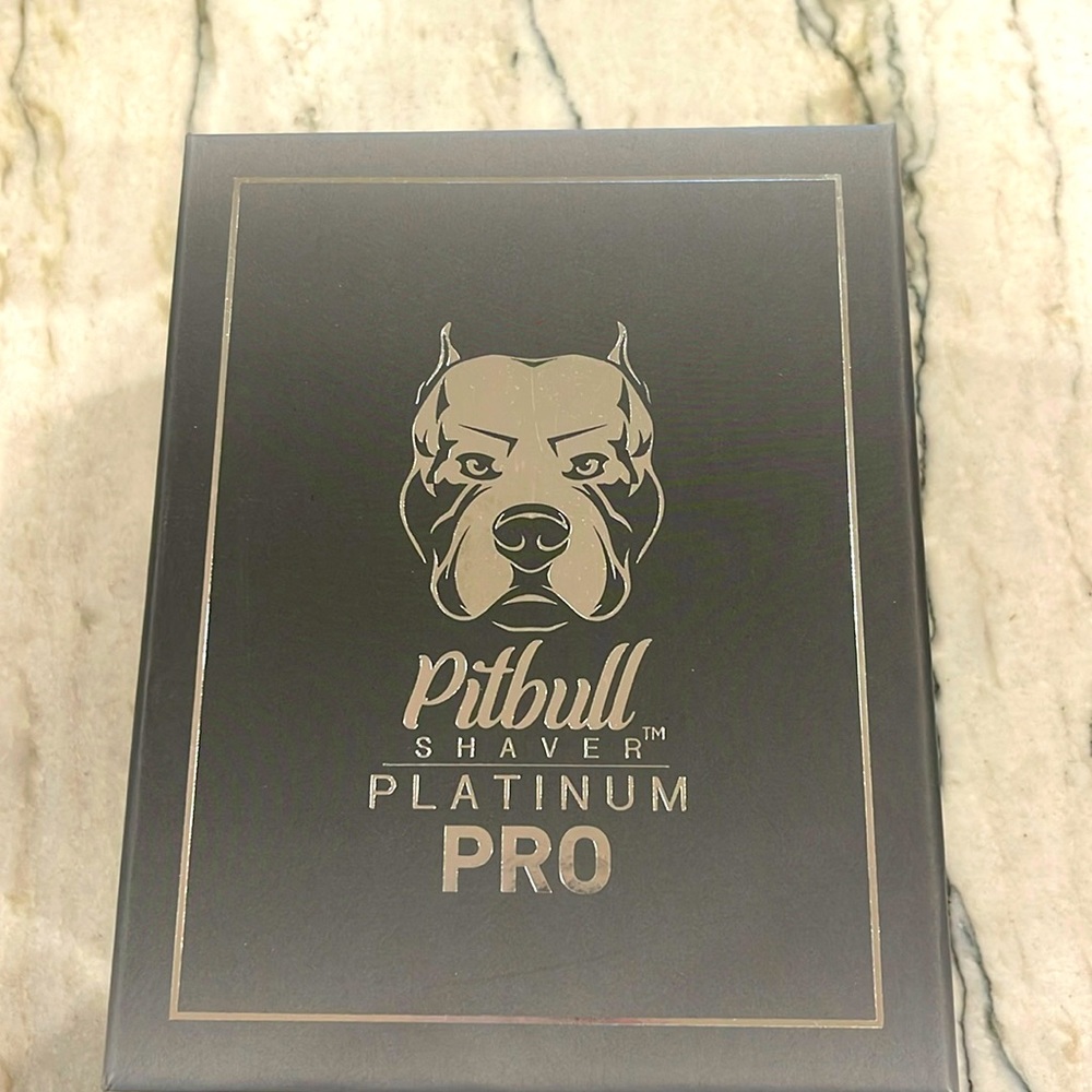 Skull Shaver Platinum pro head and face shaver